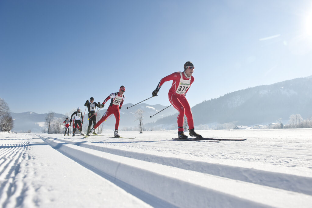 Langläufer beim Langlaufrennen – Tauernlauf